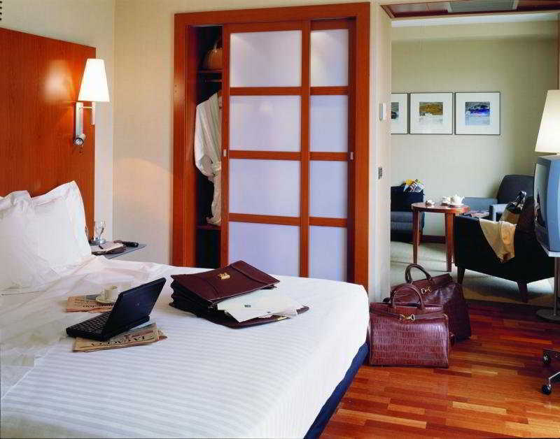 B&B Hotel Zaragoza Los Enlaces Estación Quarto foto